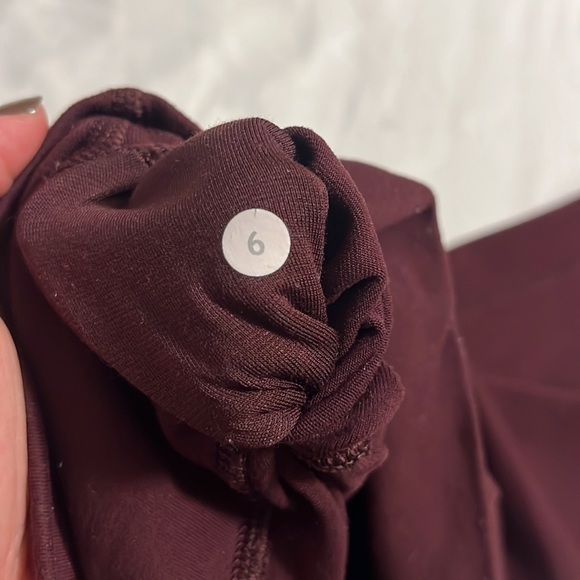 Lululemon 7/8 tight - size 6 - Picture 5 of 5